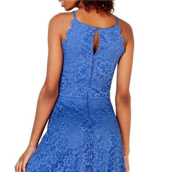BCX Scalloped Sleeveless Lace Cocktail Dress - Picture 4 of 4